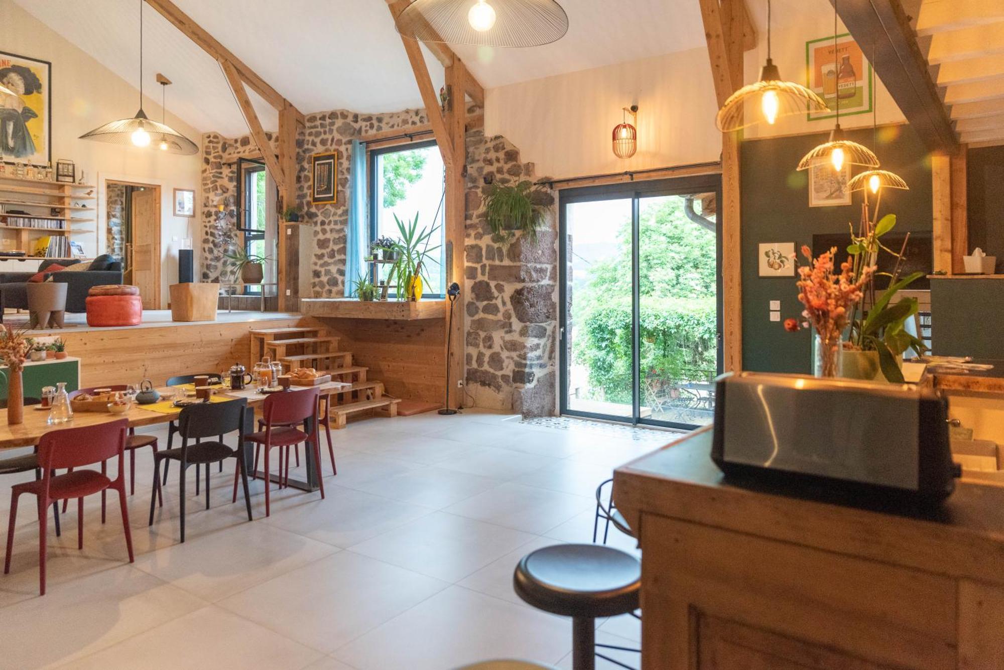 Les Balcons De La Terrasse Bed & Breakfast Arsac-en-Velay ภายนอก รูปภาพ